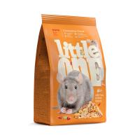 Little One_feed_rats_face