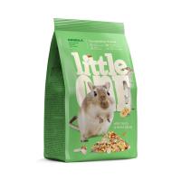 Little One_feed_gerbils_face